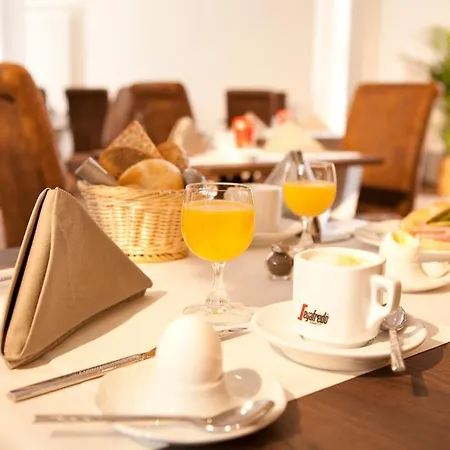 Hotel Roemerstadt 4*